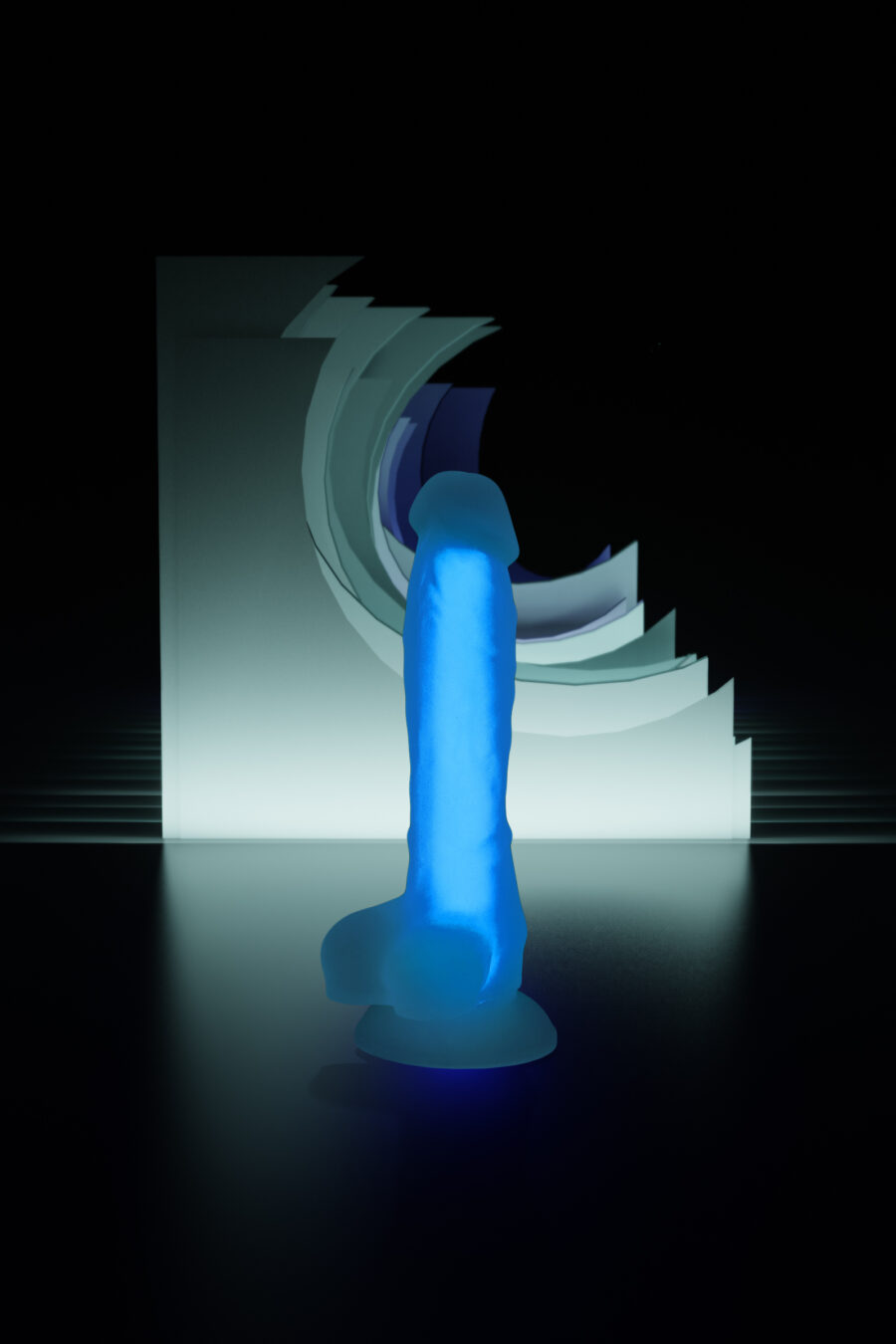 Bruce Glow Gece Parlayan Dildo, 22 cm